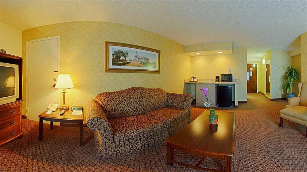 Holiday Inn Washington-Georgetown エクステリア 写真