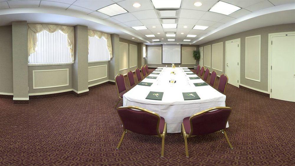 Holiday Inn Washington-Georgetown エクステリア 写真