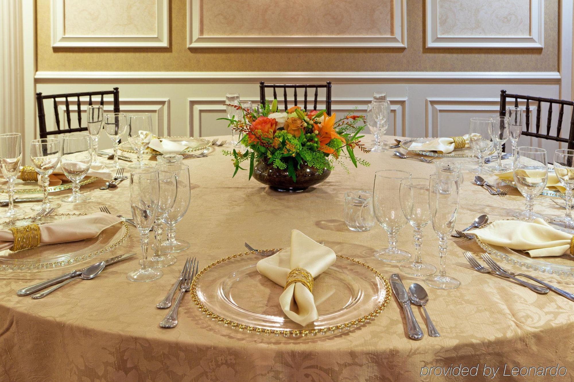 Holiday Inn Washington-Georgetown エクステリア 写真
